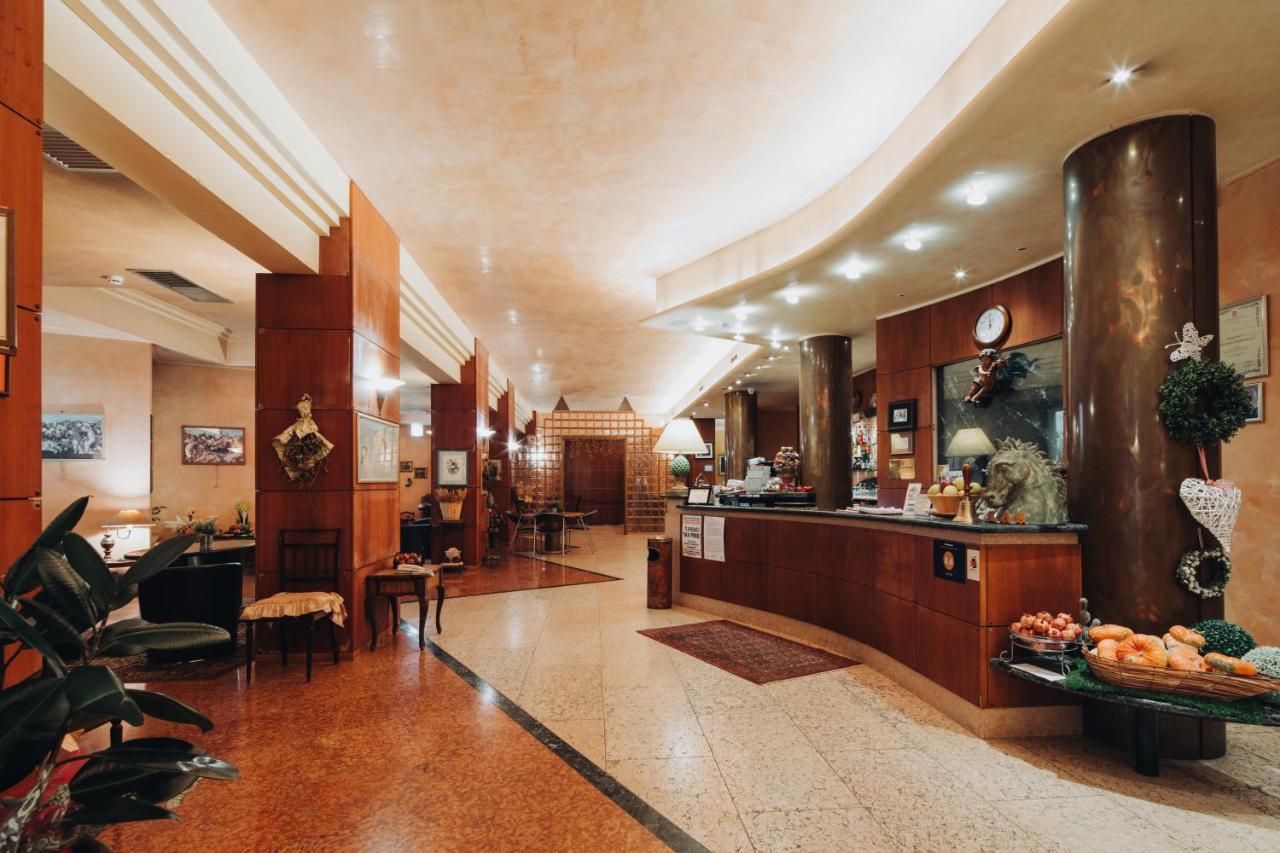 Hotel Alan Anzola dell'Emilia Bagian luar foto